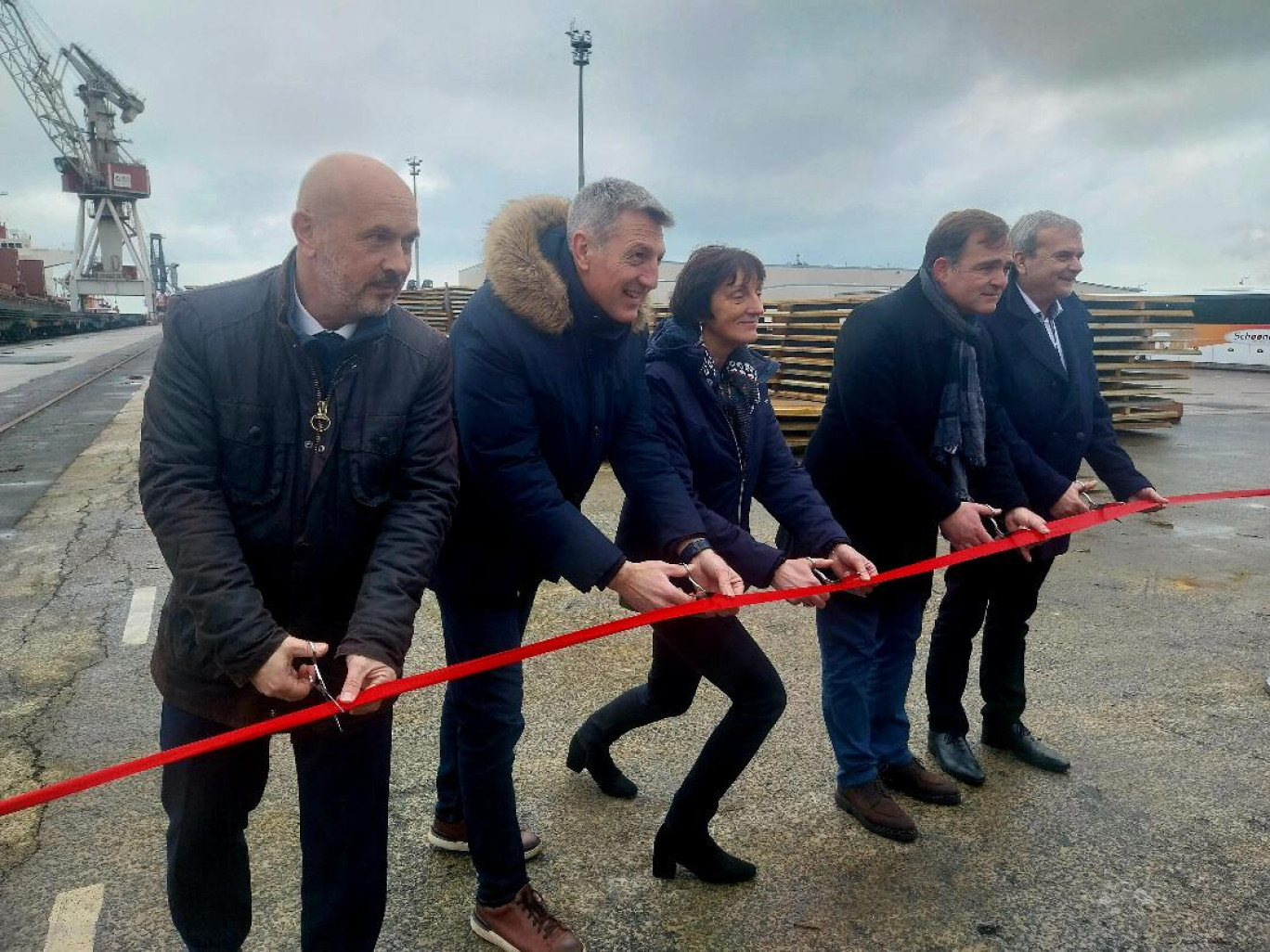 La nouvelle ligne a été symboliquement inaugurée le 5 mars dernier par des représentants de STE, de Dillinger et de ses filiales, du port de Dunkerque et de la Région.
