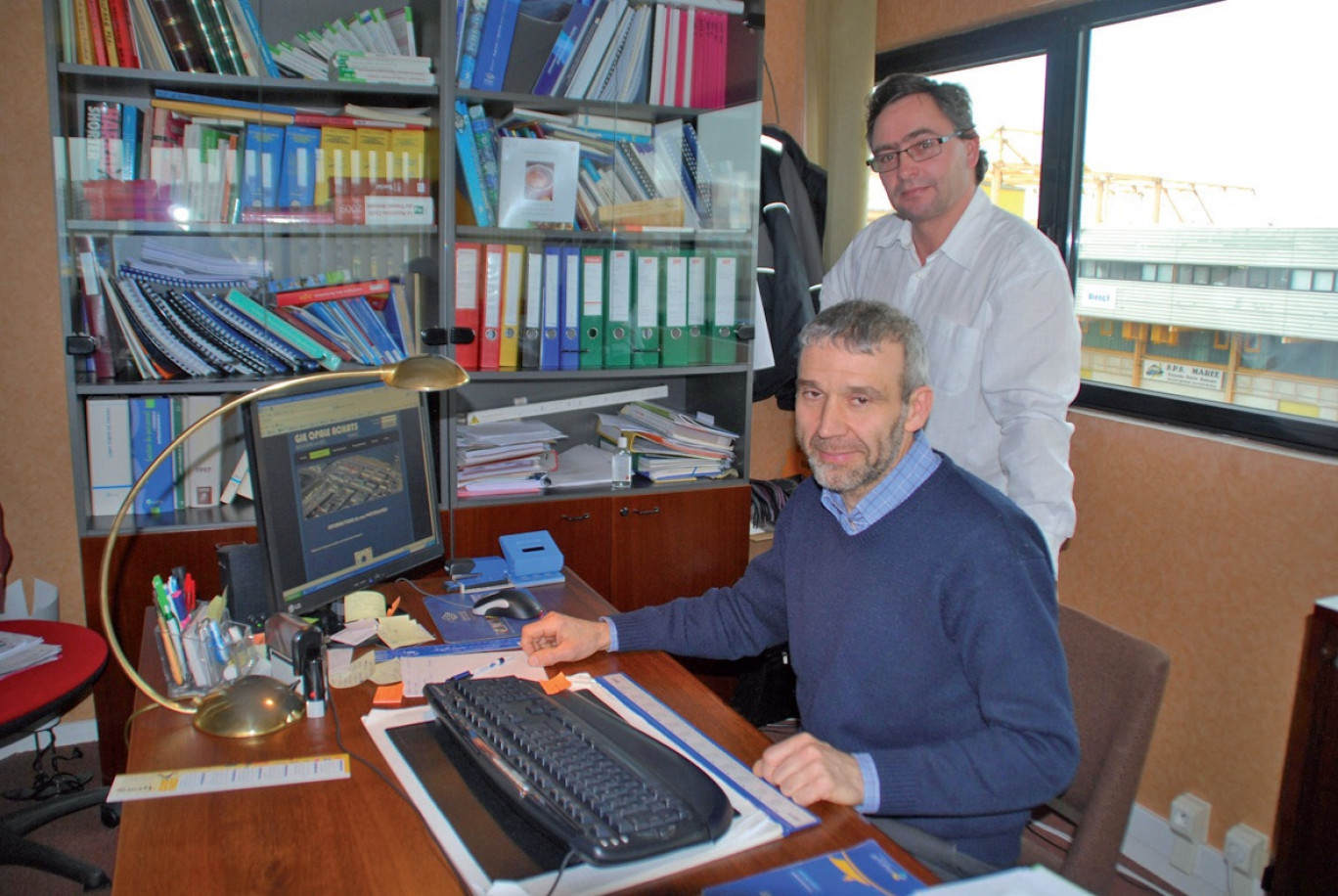 Thierry Lampe, chargé de mission du GIE Opale achats (à gauche), et Aymeric Chrzan, secrétaire général du Syndicat des mareyeurs boulonnais et du Syndicat national des saleurs-saurisseurs.