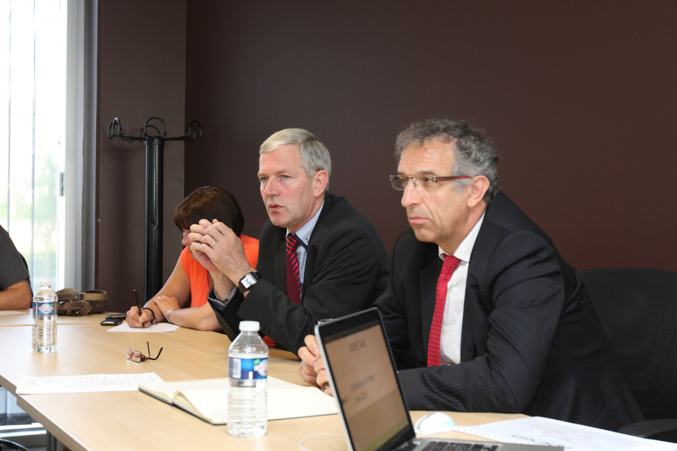 Michel Dagbert président D'Adévia (à gauche) et Jean-Jacques Delille directeur général ont présenté les grandes lignes de la politiques qui va être mise en place dans les semaines à venir.