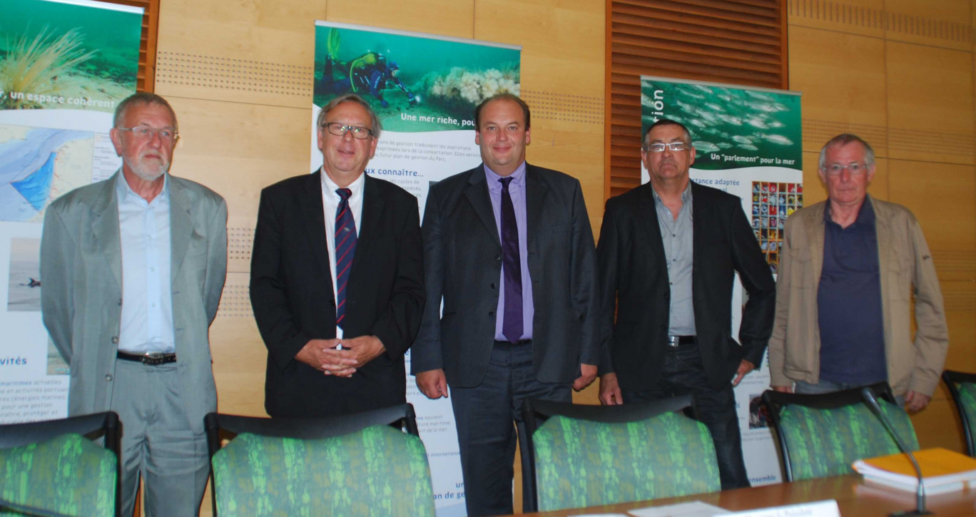 Le président Manable (2ème à gauche) et ses quatre vice-présidents : Alex Pion, Jean-François Rapin, Patrick François et Alain Cornu.