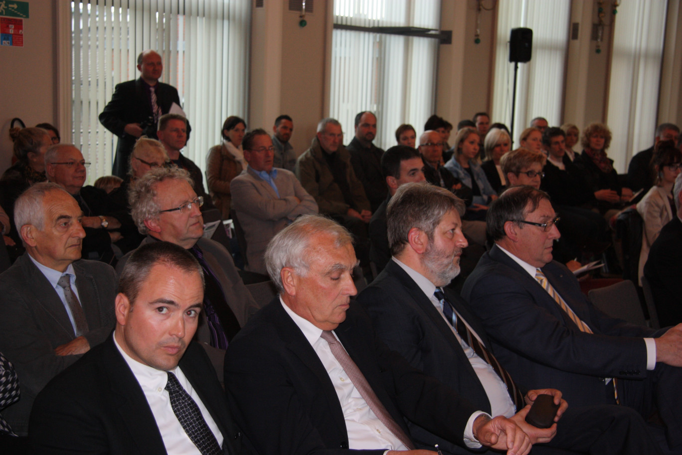 Parmi les participants à l'assemblée générale d'Initiative Calaisis.