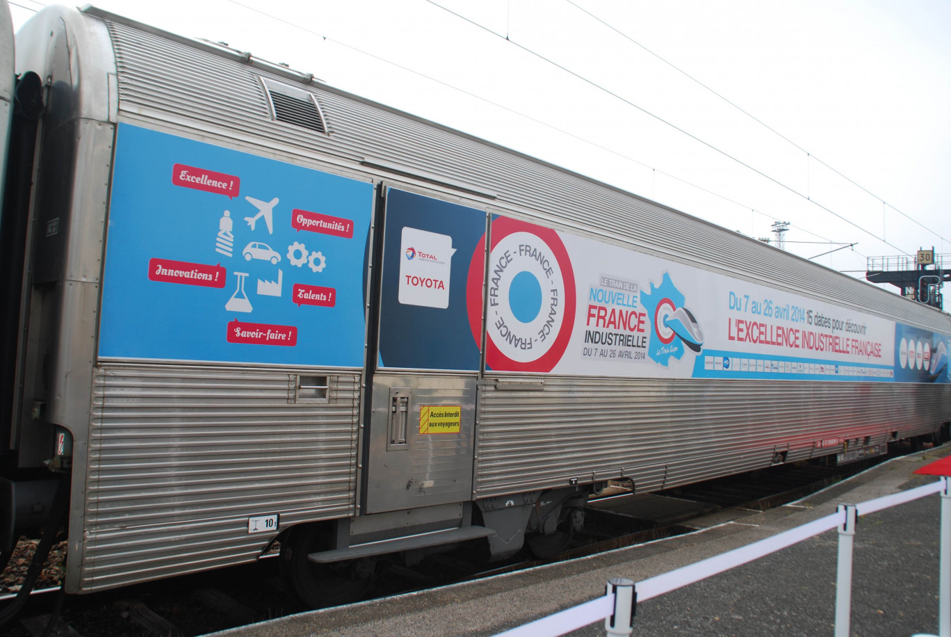 Le Train de la Nouvelle France industrielle a fait halte en gare de Boulogne-sur-Mer le 25 avril, avant terminus en gare de Lille le lendemain.