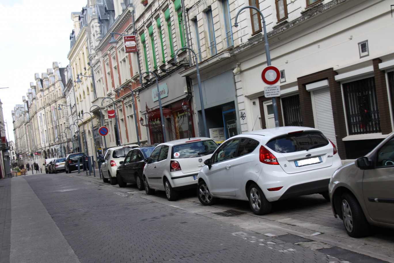 Une moyenne de 550 véhicules emprunte la rue des Balances chaque jour. 