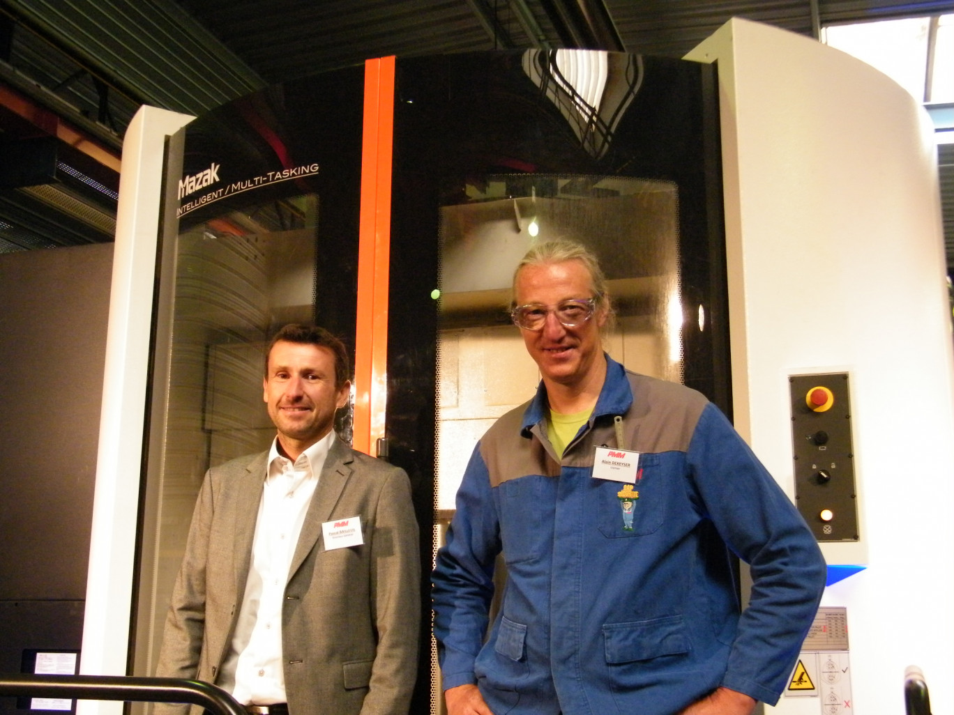 « (A gauche) Pascal Bailleul, directeur du site PMM Ponticelli Dunkerque, et l'un des techniciens affecté à la nouvelle MAZARK ».