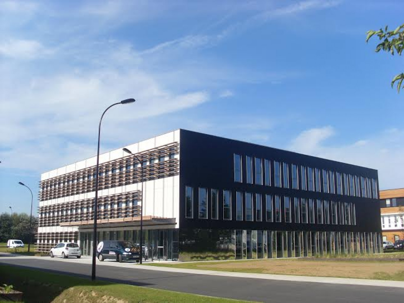 Le bâtiment qui accueillera l'implantation de Natixis Assurances ssur le site de la Haute-Borne à Villeneuve-d'Ascq.