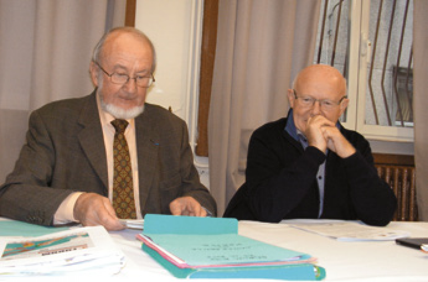 Marc Goujard, président du Comité territorial ESS Sambre-Avesnois (à gauche), et Jean Quéméré, président du CRESS Nord-Pas-de- Calais, lors de la présentation du Forum.