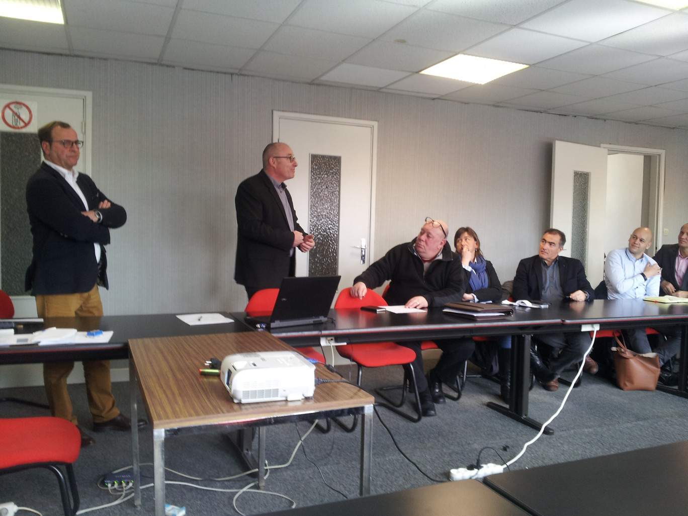 Dunkerque Promotion a organisé une rencontre au siège social de Bergues afin de mettre en contact les différents acteurs industriels, institutionnels, maritimes et ruraux du territoire.