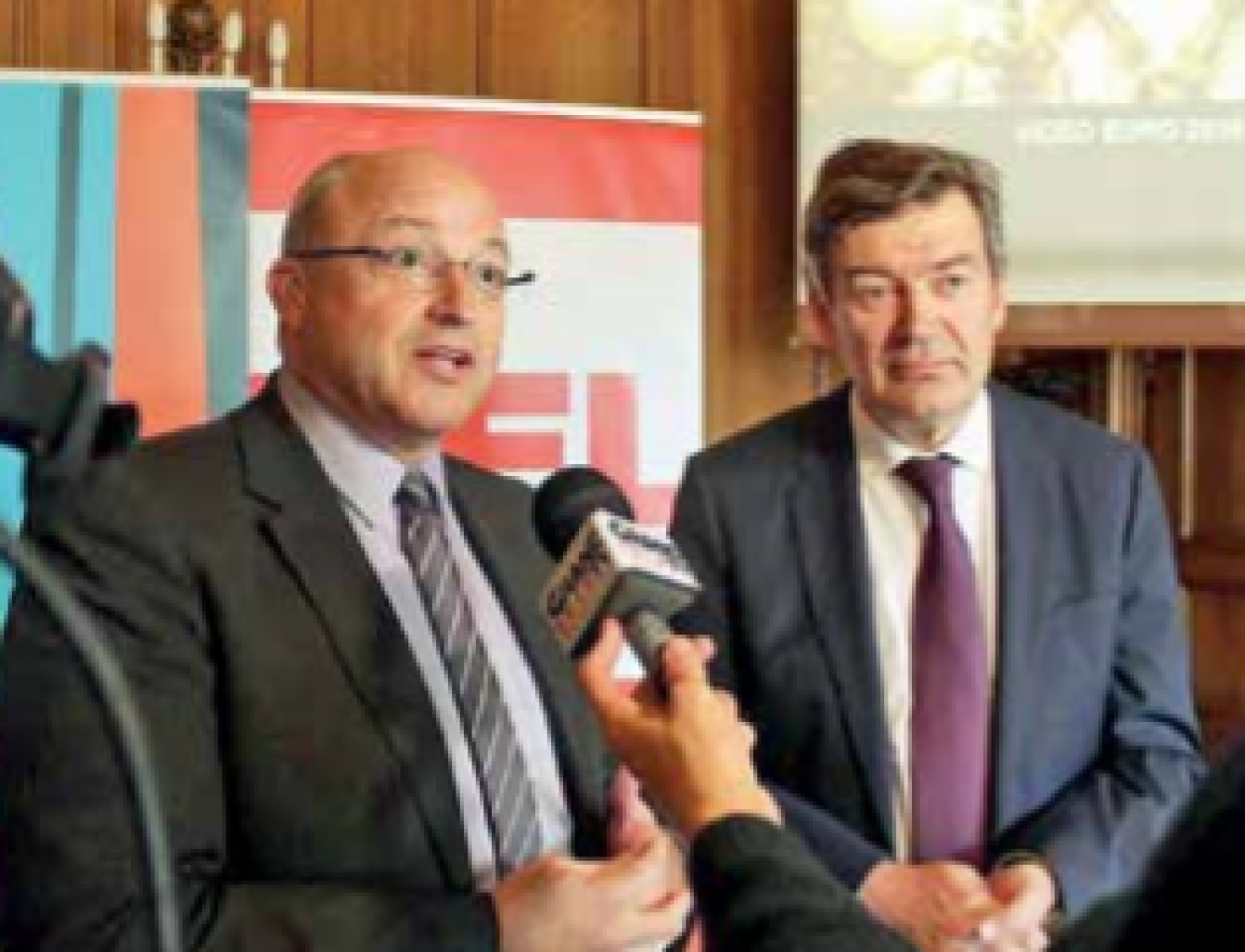 Damien Castelain, président de la MEL et Philippe Hourdain, président de la CCI Grand-Lille, ont souligné tous les enjeux sociaux et économiques de l'Euro sur le territoire.