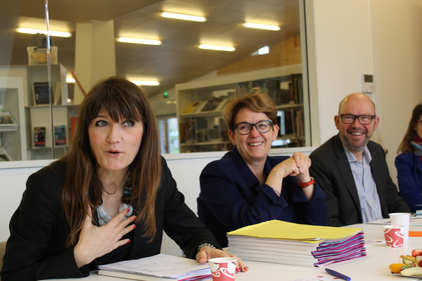 De gauche à droite, Gaëlle Velay, directrice régionale, Brigitte Louis, directrice déléguée Lille,et Eric Naepels, responsable des affaires régionales.