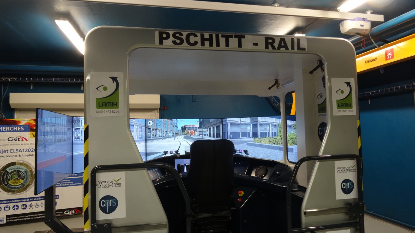 « Pschitt Rail », premier simulateur de conduite de tramways et trams-trains en France dédié à la recherche, à l’Université de Valenciennes et du Hainaut-Cambresis