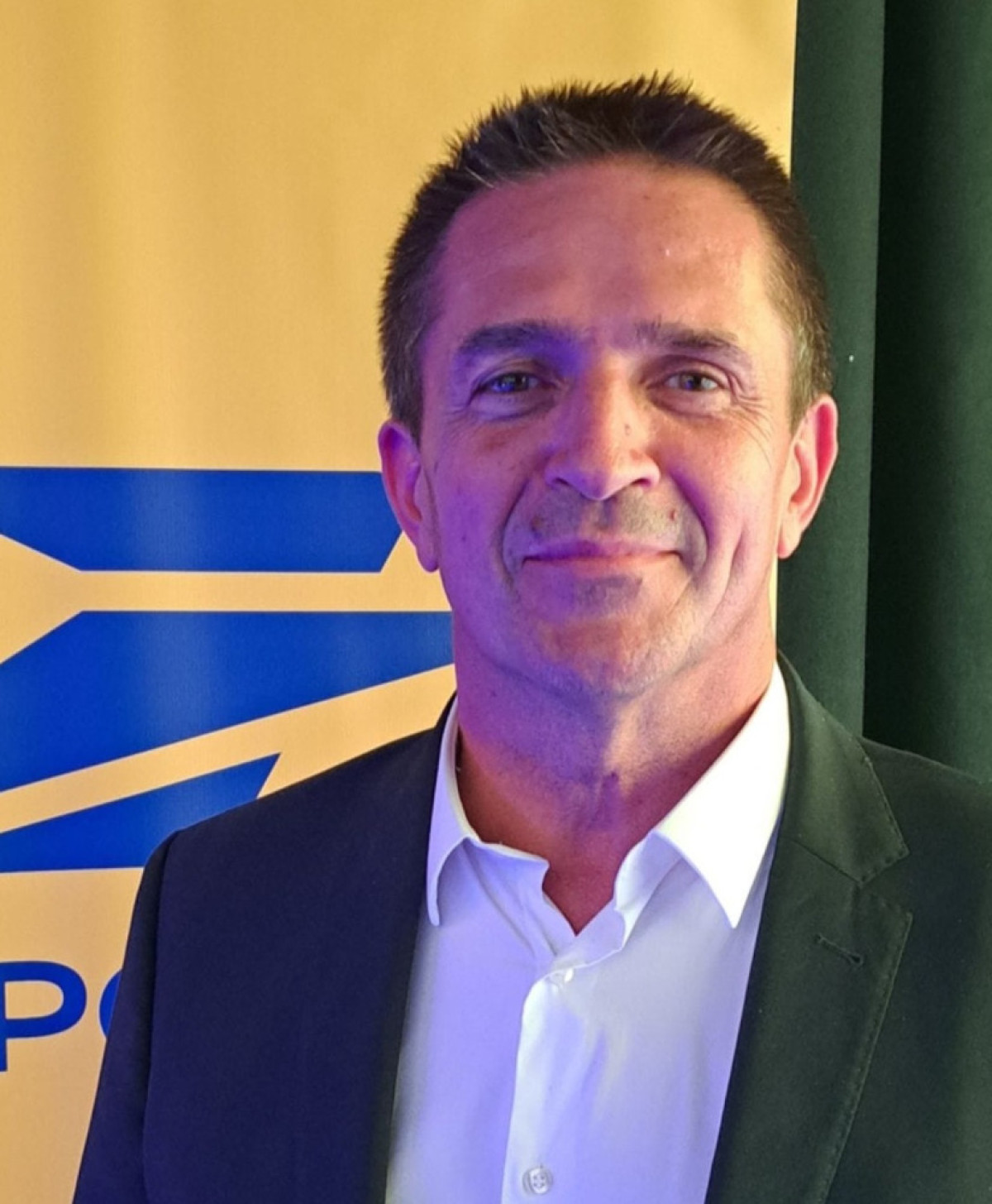Guislain Owiesny, nouveau directeur exécutif de La Poste Hauts-de-France