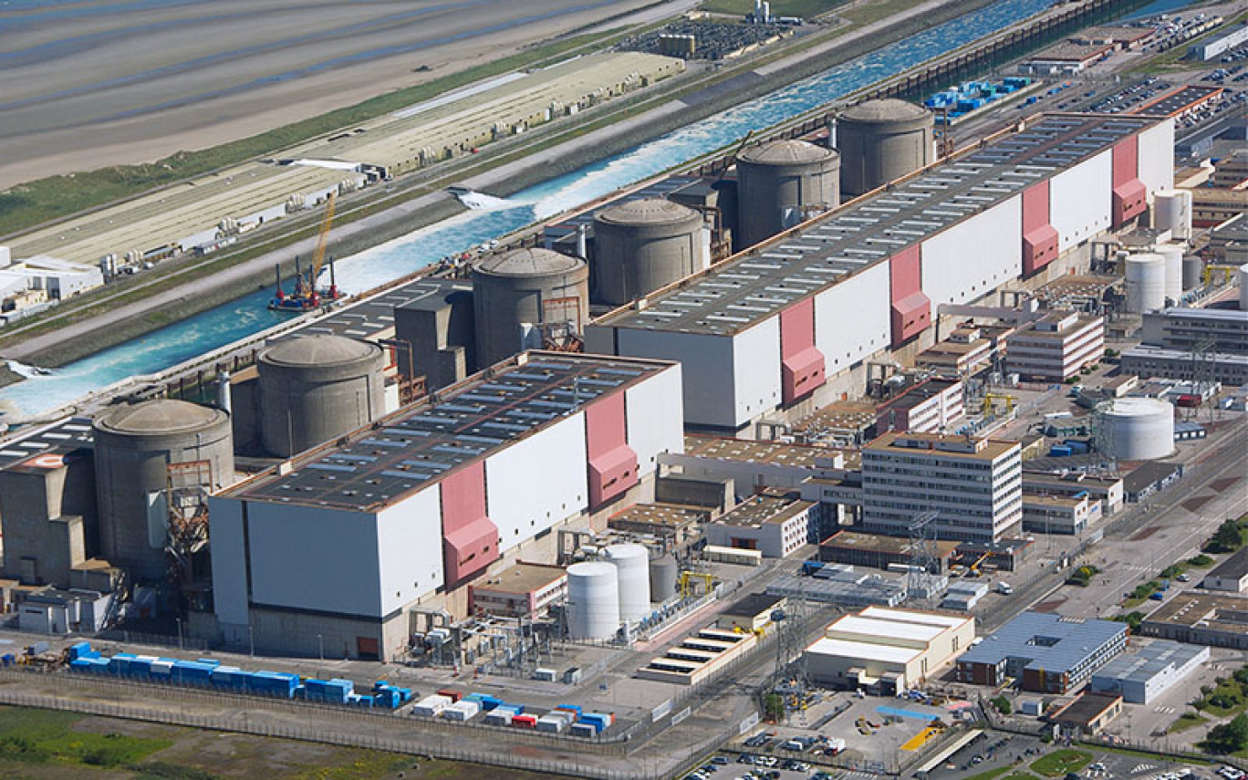 La centrale nucléaire de Gravelines et ses six réacteurs contribuent fortement à faire du territoire dunkerquois le premier pôle énergétique européen.