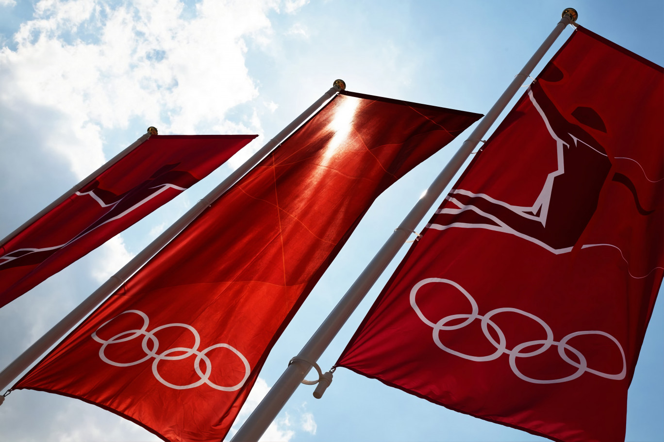 Les drapeaux des Jeux olympiques de Londres, fabriqués par le groupe Doublet. (@DR)