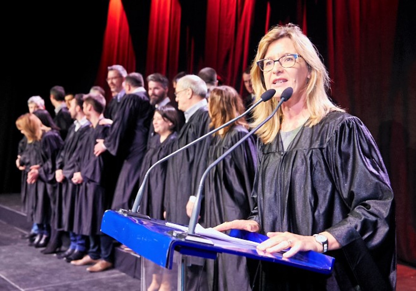 Christine Dispa, directrice régionale du CESI Nord-Ouest, lors d’une remise des diplômes.