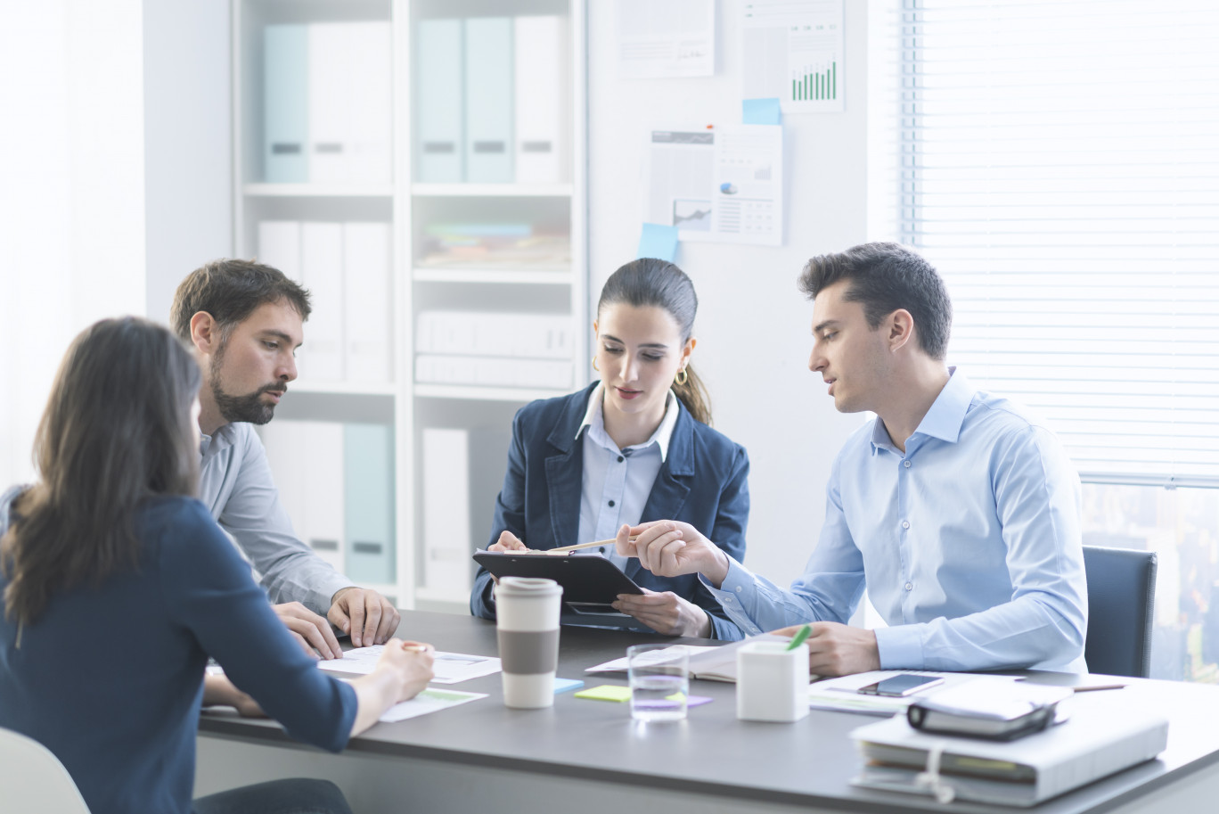 Le concept d’expérience collaborateur désigne «l’ensemble des interactions et expériences vécues par un collaborateur au sein de l’entreprise, dans les moments clés de son parcours comme dans son quotidien professionnel».© StockPhotoPro