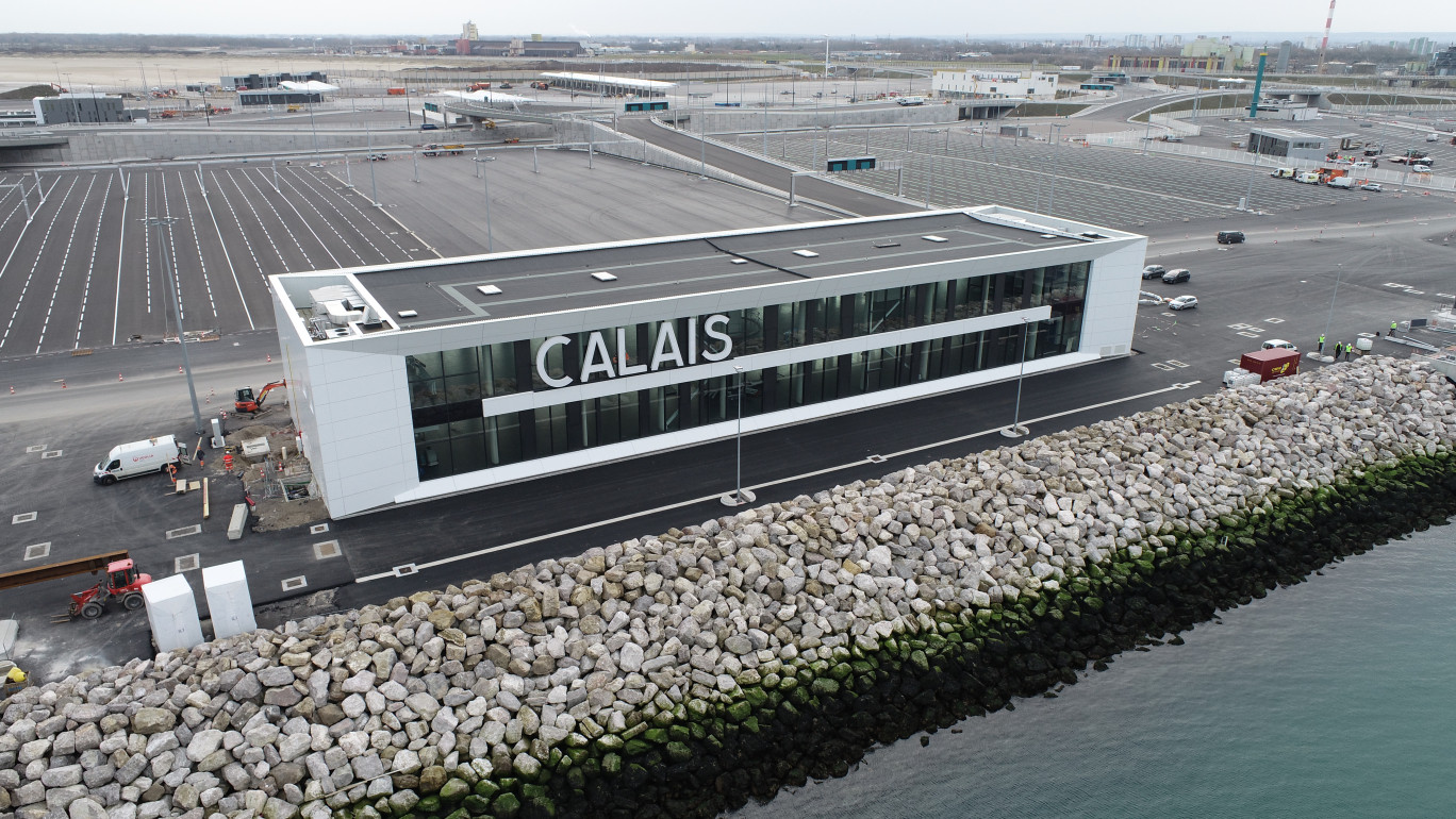 Le bâtiment transmanche qui accueillera la boutique duty free. © Port de Calais