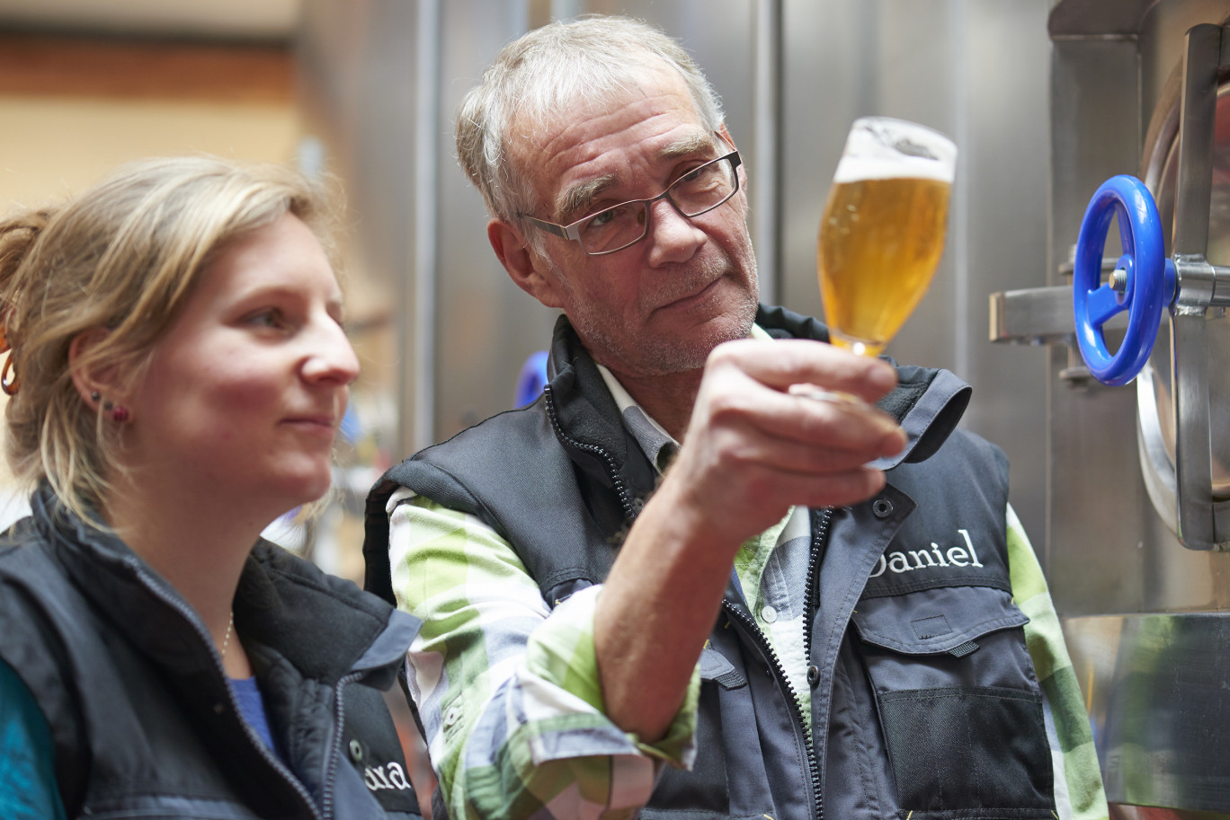 Daniel Thiriez, fondateur de la brasserie éponyme en 1996, aux côtés de sa fille. 