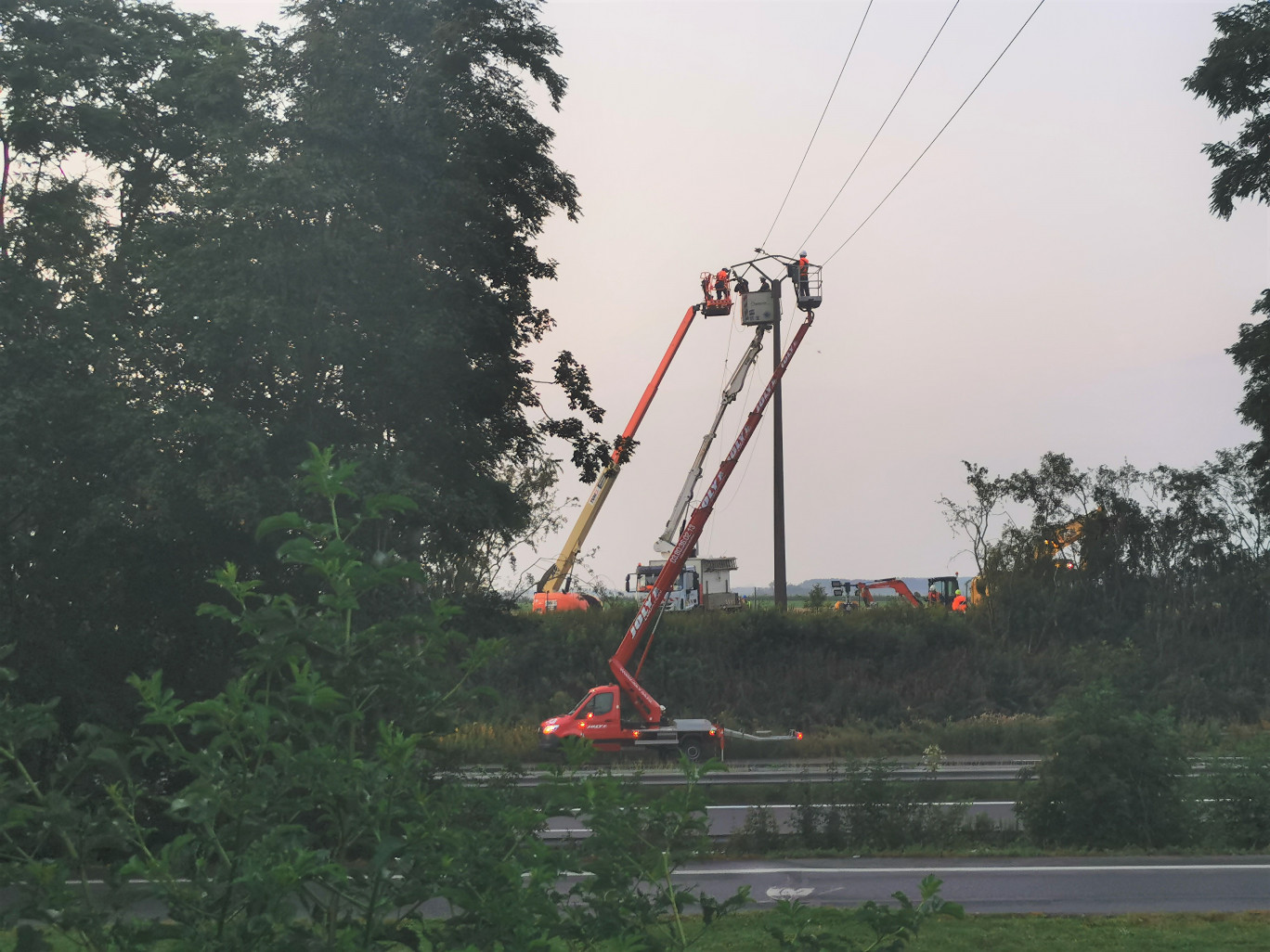 Enedis : Un chantier hors normes au-dessus de l’autoroute A26
