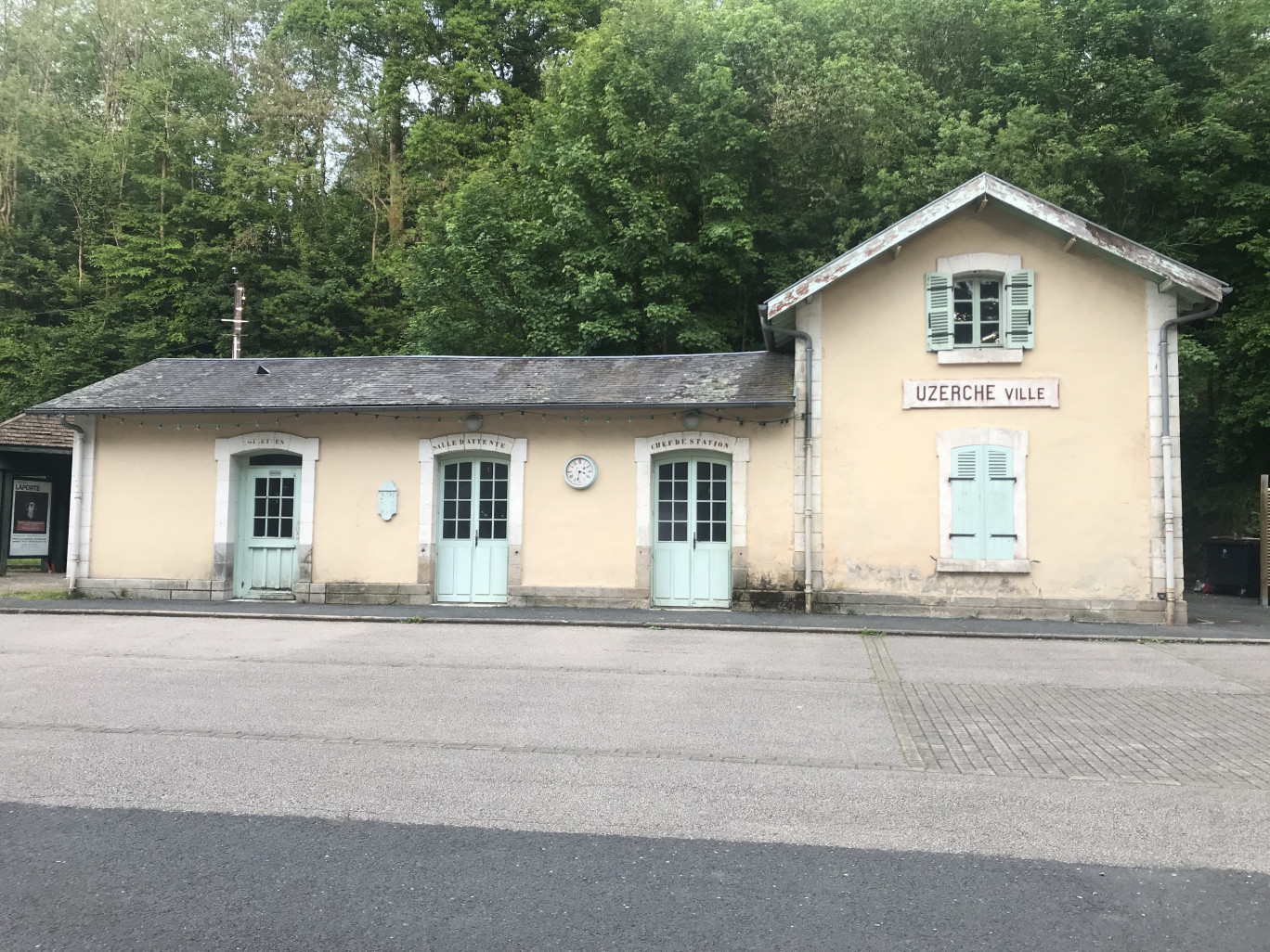 L'ancienne gare d'Uzerche-ville en Corrèze. © DR