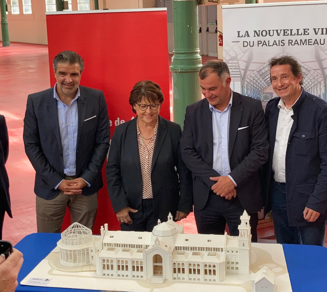 Lors de la présentation du projet en présence de Martine Aubry, maire de Lille et des représentants de Junia. © Clément Leveau
