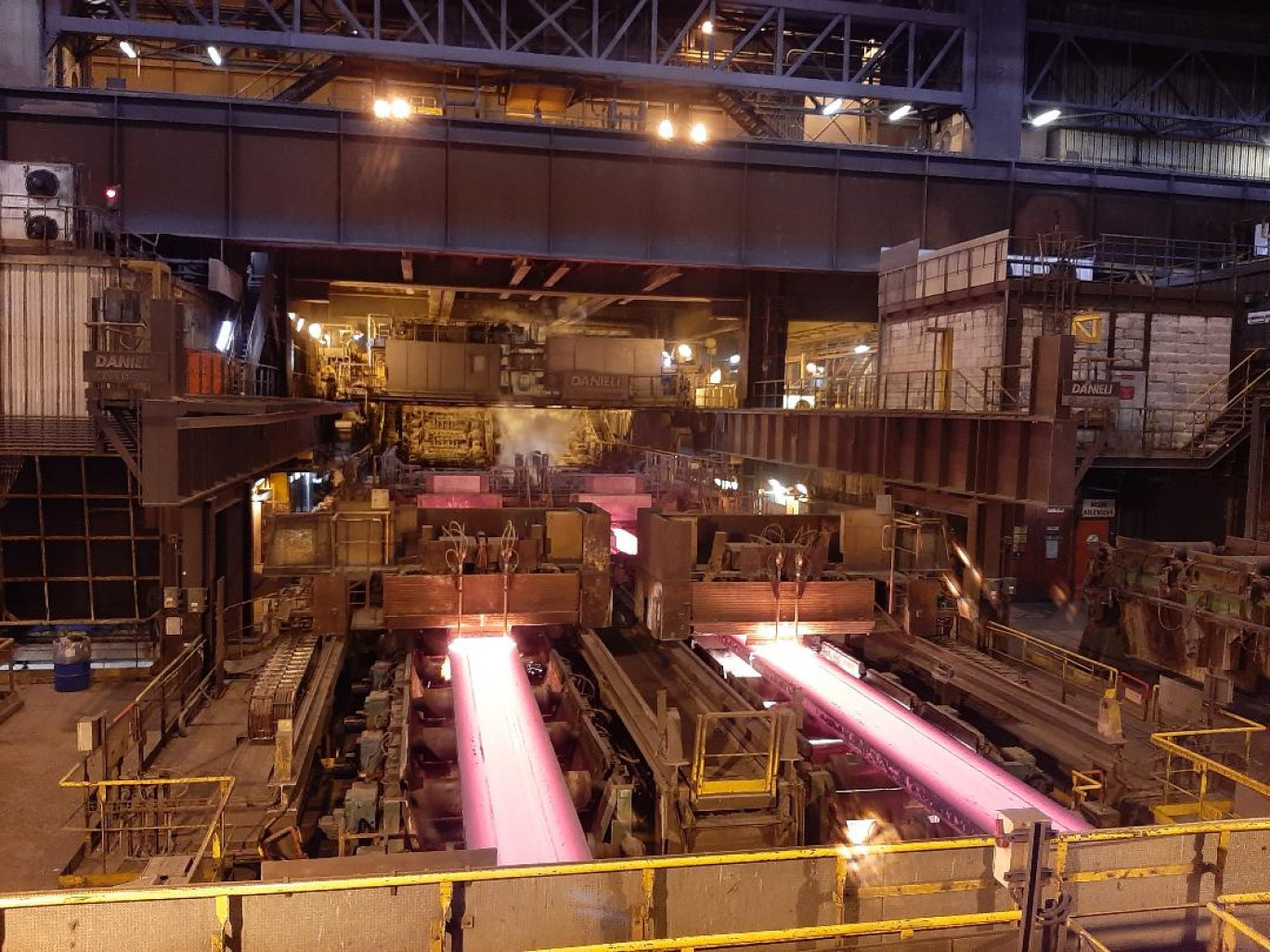 Le sidérurgiste ArcelorMittal, gros émetteur de CO2, mais qui affiche de grandes ambitions en termes de réduction de ses émissions, compte parmi les industriels à l'origine de la création du collectif CO2. 