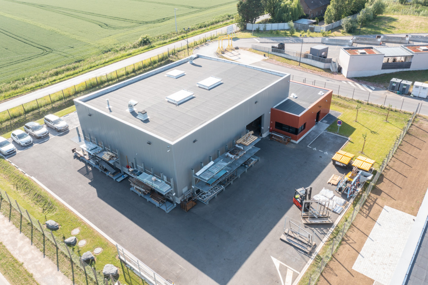 Avant Dainville, Promerac avait ouvert un deuxième site de production à Bailleul en septembre 2020.