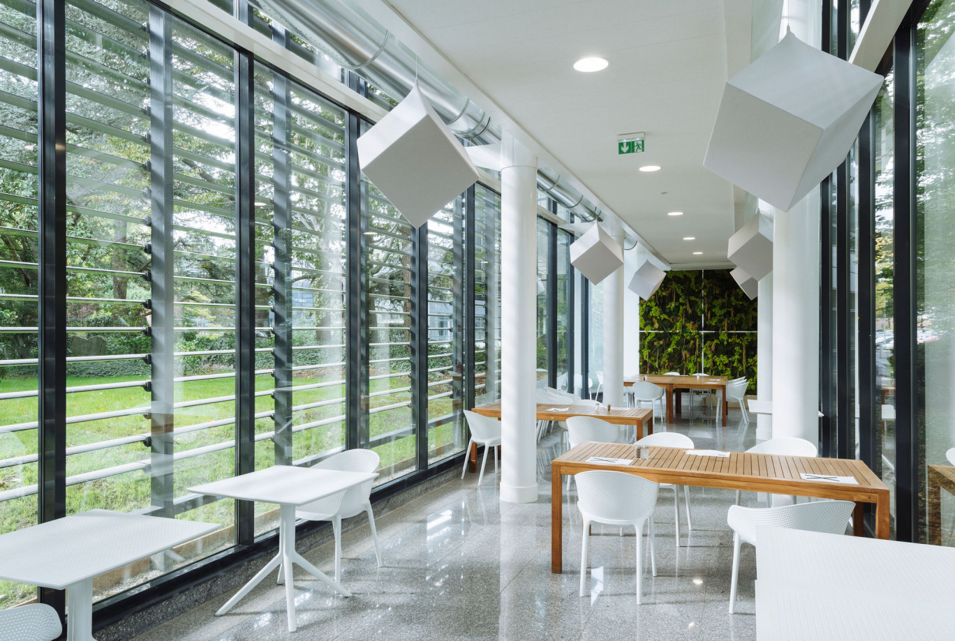 L'intérieur du bâtiment Océanie, siège de Frémaux Delorme livré en 2020. © Jonathan Alexandre