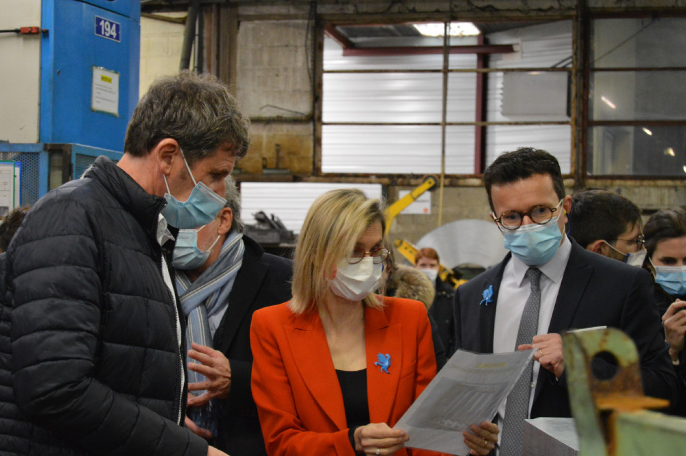 Lors de la visite de la ministre de l'Industrie chez Votat, à Pont-Sainte-Maxence.
