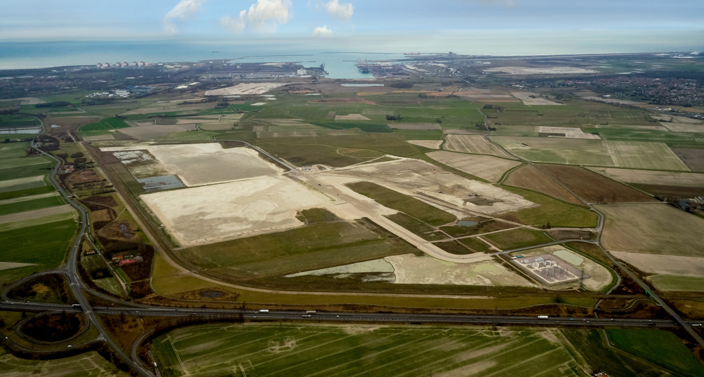 D’une superficie de plus de 150 hectares, le site retenu pour l’implantation de la Gigafactory est situé sur la Zone Grandes Industries de Dunkerque-Port.