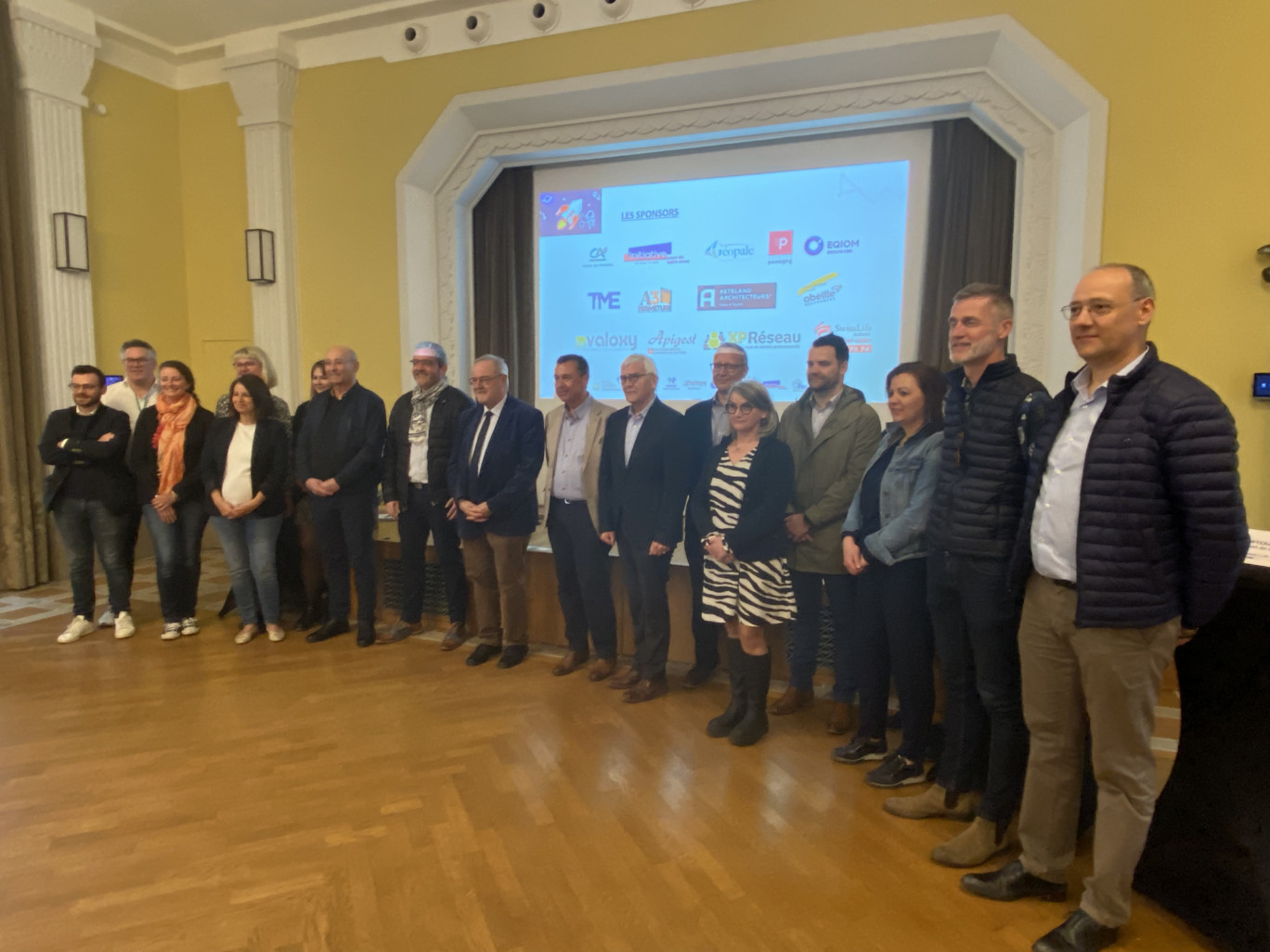 Pour le lancement du concours, l’ensemble des partenaires qui aideront les futurs entrepreneurs, étaient présents. © Aletheia Press/Olivier Prud’homme