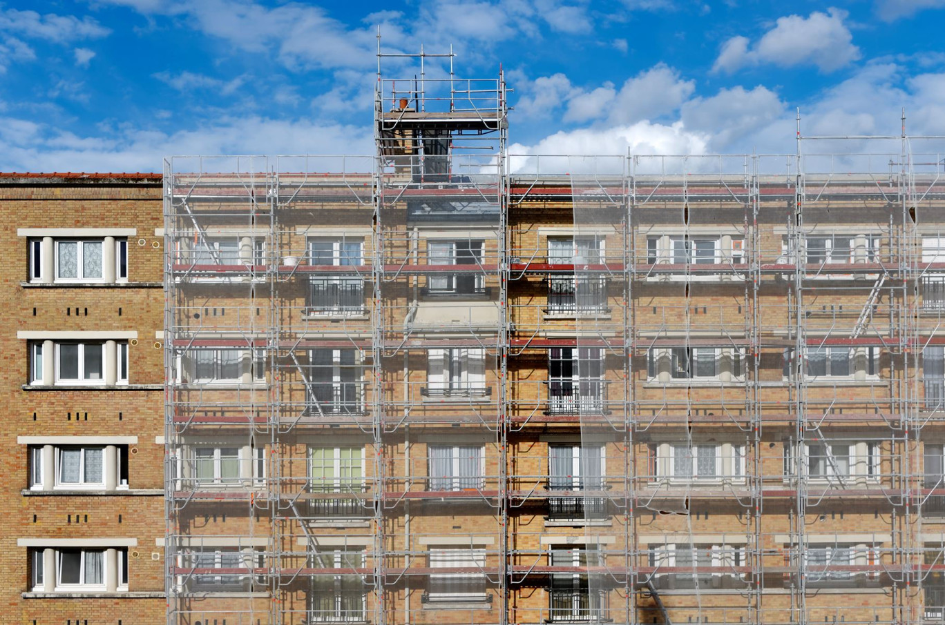 Entre 9 000 et 12 000 logements sont rénovés par an dans la région. © hassan bensliman