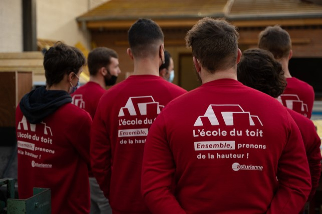 "L’Ecole du toit" permet à des jeunes entre 18 et 30 ans d’obtenir un diplôme professionnalisant de couvreur/zingueur, cela en l’espace d’un an. © Asturienne