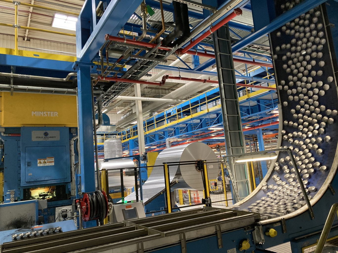 Le site de production de canettes de Bierne a accueilli trois lignes de production complètement neuves en 2021.