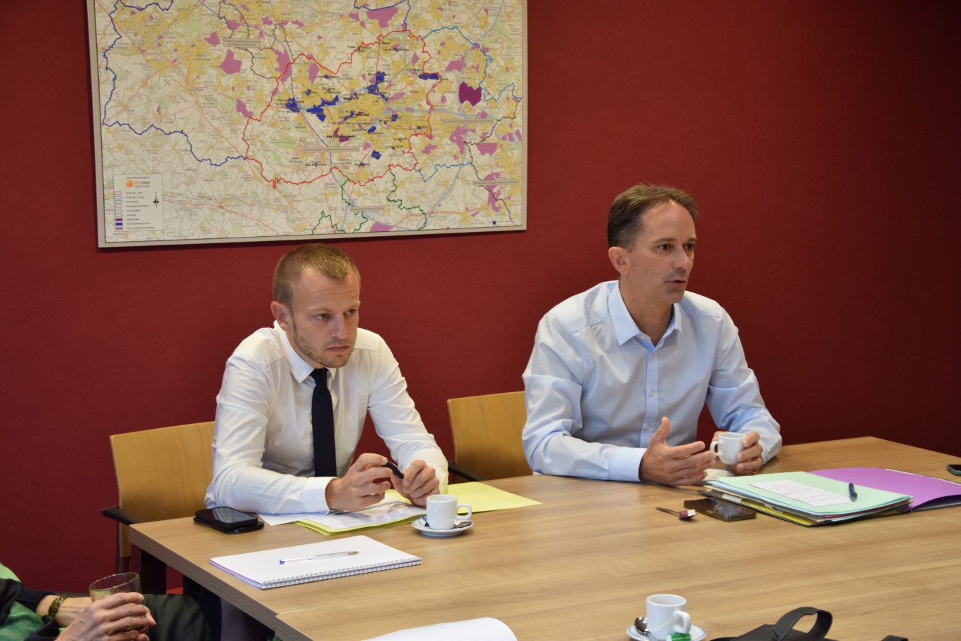 Sébastien Casari, directeur de cabinet, et Sylvain Robert, président de la CALL et maire de Lens.