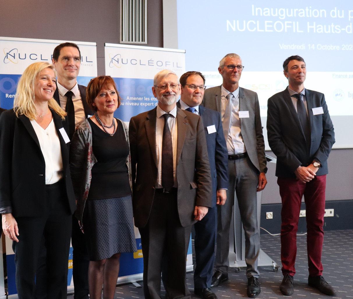 De g. à dr. : Hélène Badia (Université des Métiers du Nucléaire), Mathias Povse, (EDF), Valérie Cabuil (Académie de Lille), Alain Schmitt (IMT Nord Europe), Arnaud Decagny (Région), Jean-Claude Quatennen (EDF) et Pascal Oyer (CMQE MP). © Aletheia Press/E.Chombart