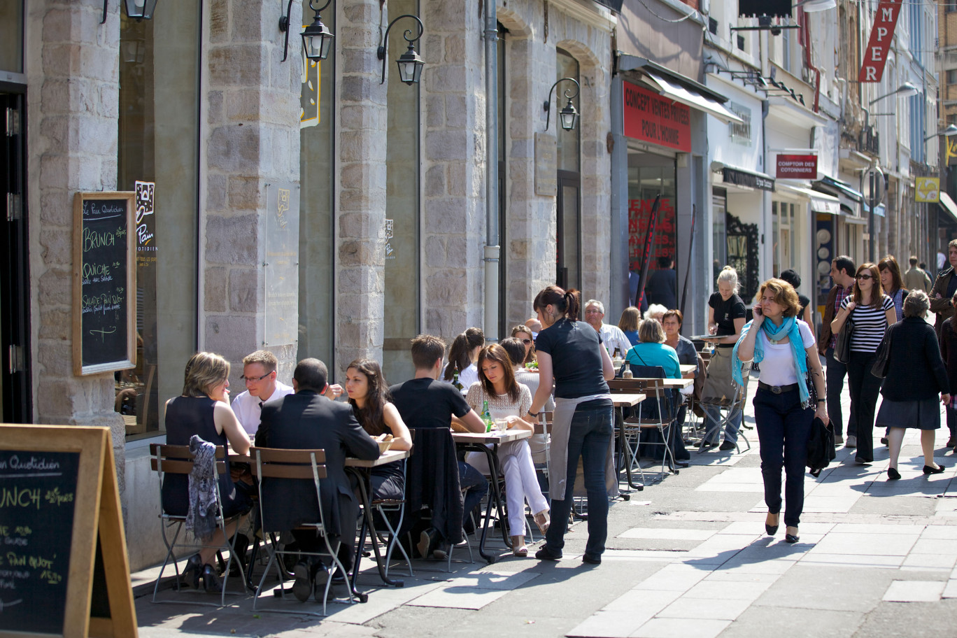 Le secteur des hôtels, cafés et restaurants est durement touché : un tiers des dirigeants souffre d'une difficulté de trésorerie.