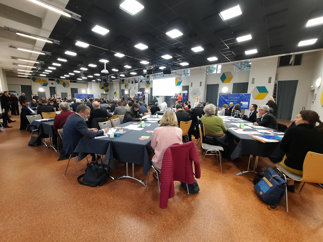 Collectivités, entreprises et habitants des Hauts-de-France se sont réunis à l’IMT Nord Europe de Douai. © Aletheia Press/L.Péron