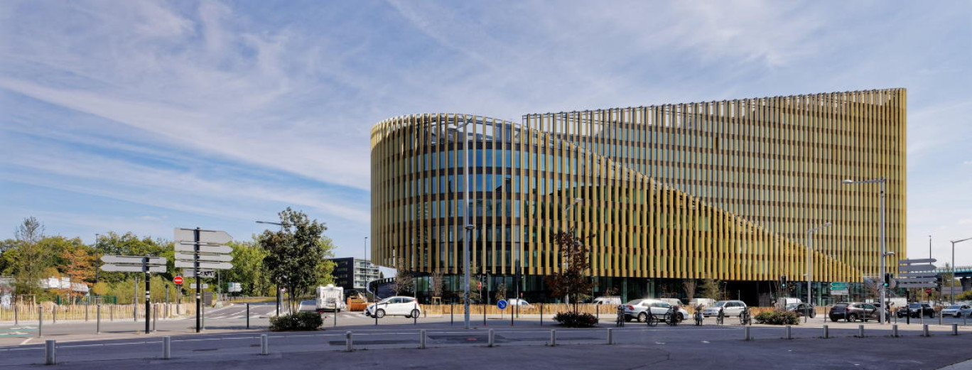 Le bâtiment Shake dans le quartier d'Euralille est développé par Nacarat, filiale du groupe Tisserin. © Samuel Dhote