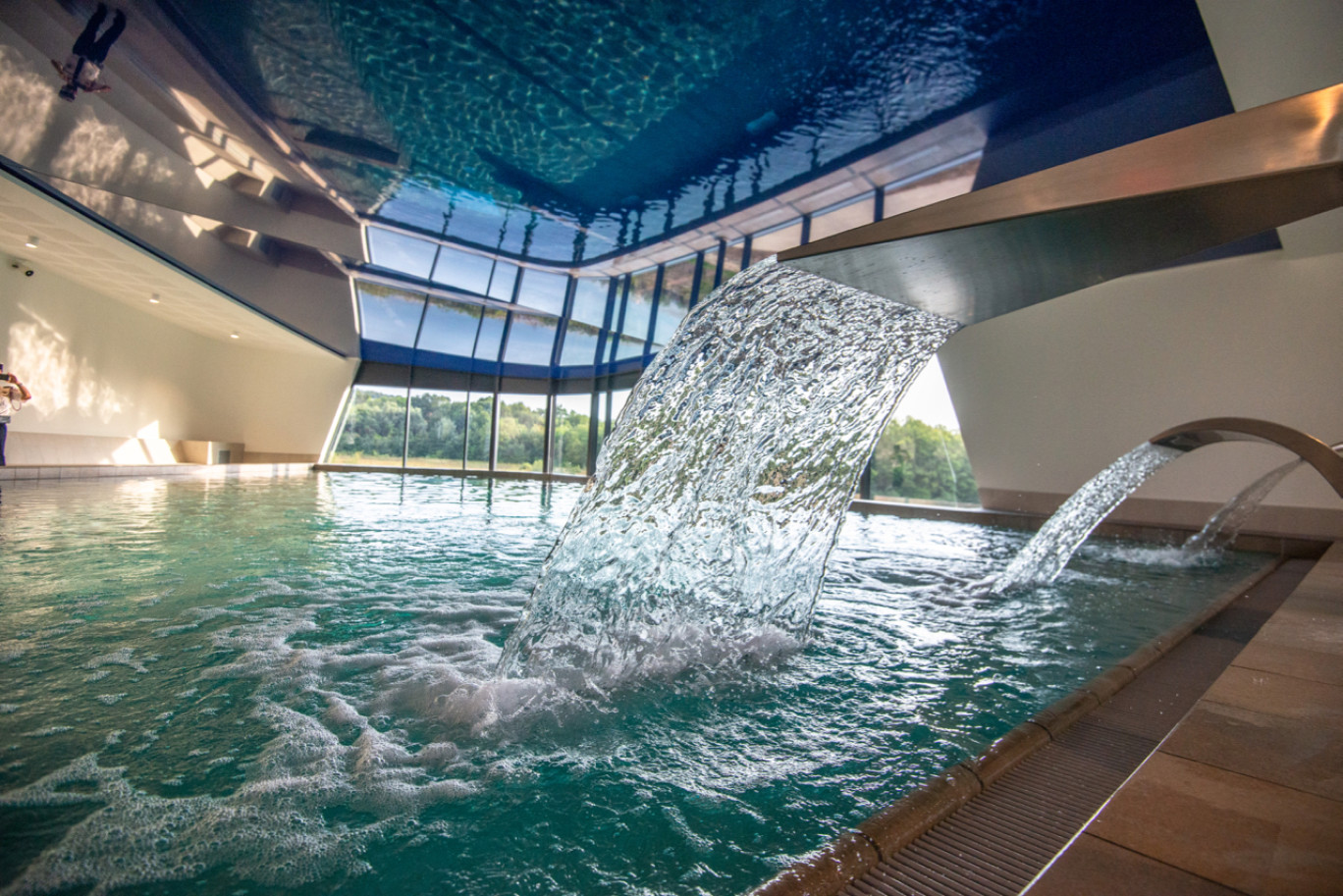 Les bassins sont chauffés grâce à un système de récupération de chaleur fatales. © Naturéo