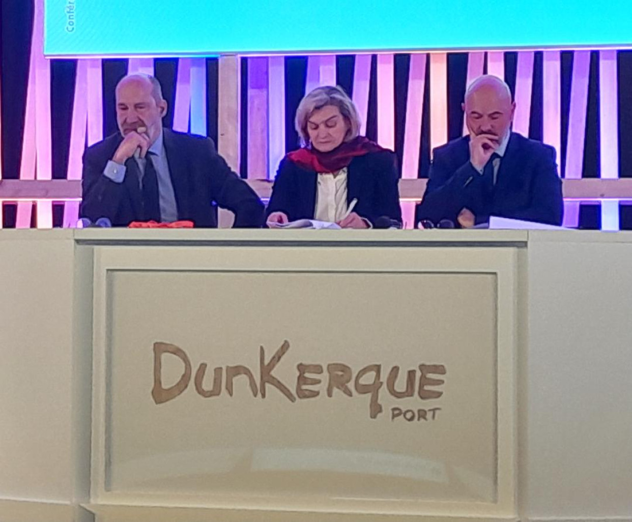 Maurice Georges, président du directoire, Emmanuelle Verger, présidente du Conseil de surveillance et Daniel Deschodt, directeur commercial et directeur-adjoint du port ont présenté les résultats 2022