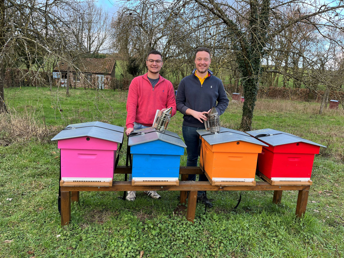 De g. à dr. Thibaut Noël et Clément Gaudin, les deux fondateurs de Bto’Bees. © Bto’Bees