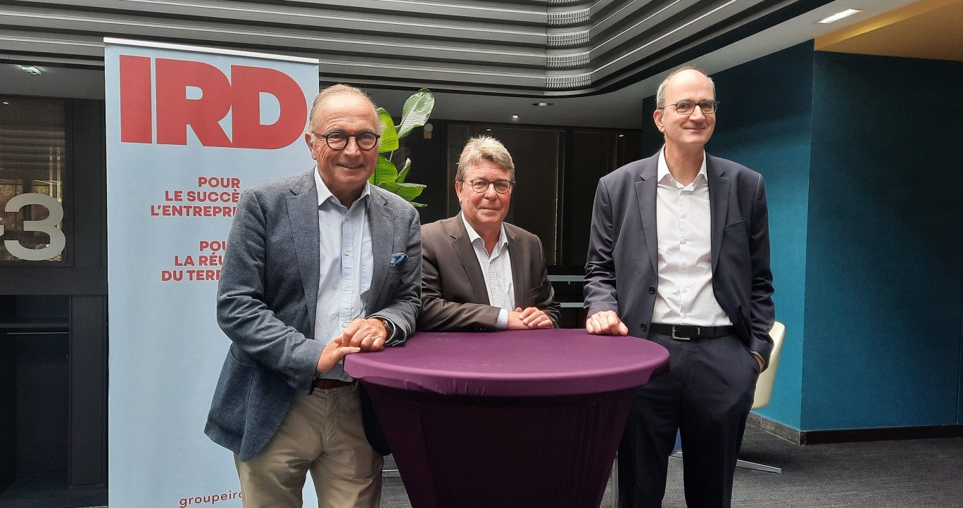 De gauche à droite : Jean-Pierre Letartre, président d’IRD, Thierry Dujardin, directeur général d’IRD et Paul Damestroy, directeur général adjoint d’IRD. © Aletheia Press/L.Péron