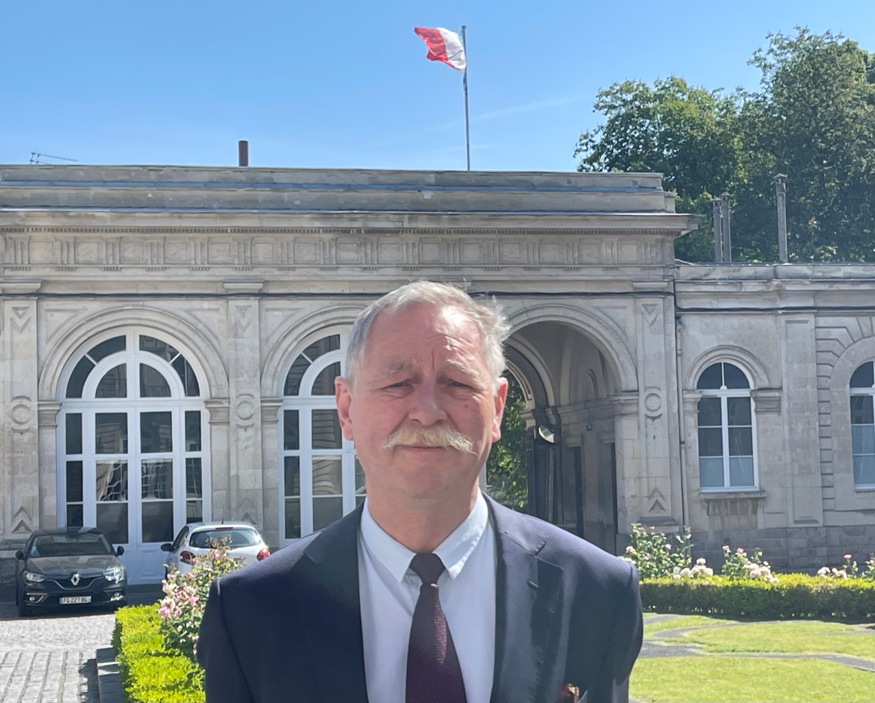 Christophe Marx, le nouveau sous-préfet d’Arras, secrétaire général de la préfecture du Pas-de-Calais, vient d’arriver à Arras.