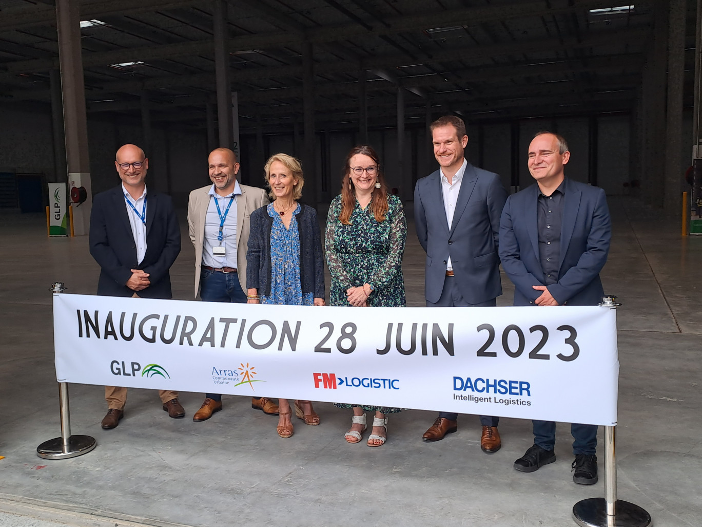 Gilles Petit (GLP France) a inauguré le Magna Park Arras 3 en présence de François Regnier (FM Logistic), Julien Dumaine (Dachser), Nathalie Gheerbrant, vice-présidente, Développement Economique, Communauté Urbaine d’Arras et de Mélanie Pawlak, maire d'Athies. © Aletheia Press/L.Saleur