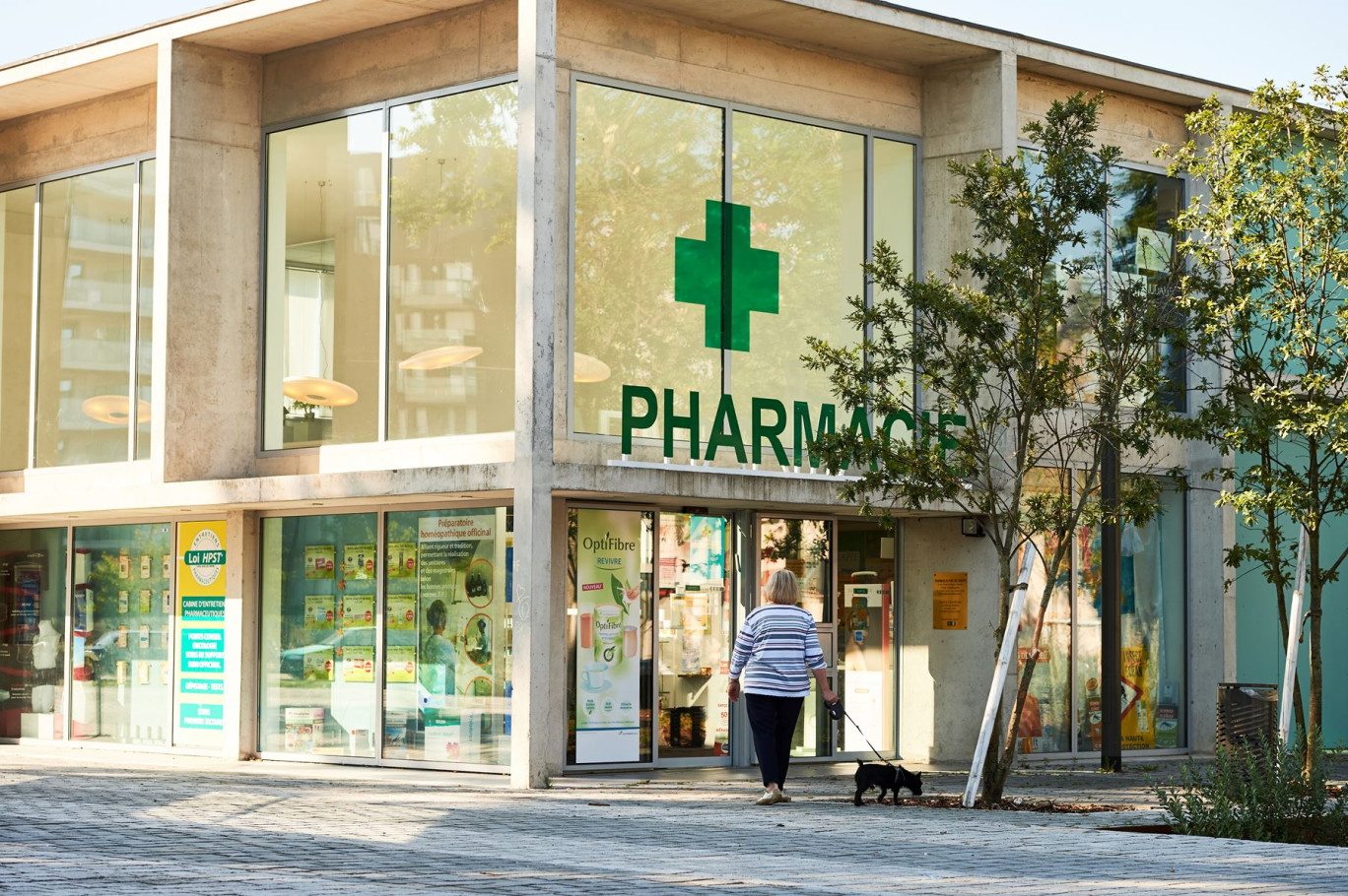 Vendues 1,2 million d’euros en moyenne (+14,4%), les pharmacies ont largement contribué à tirer la moyenne des prix à la hausse. © ifeelstock