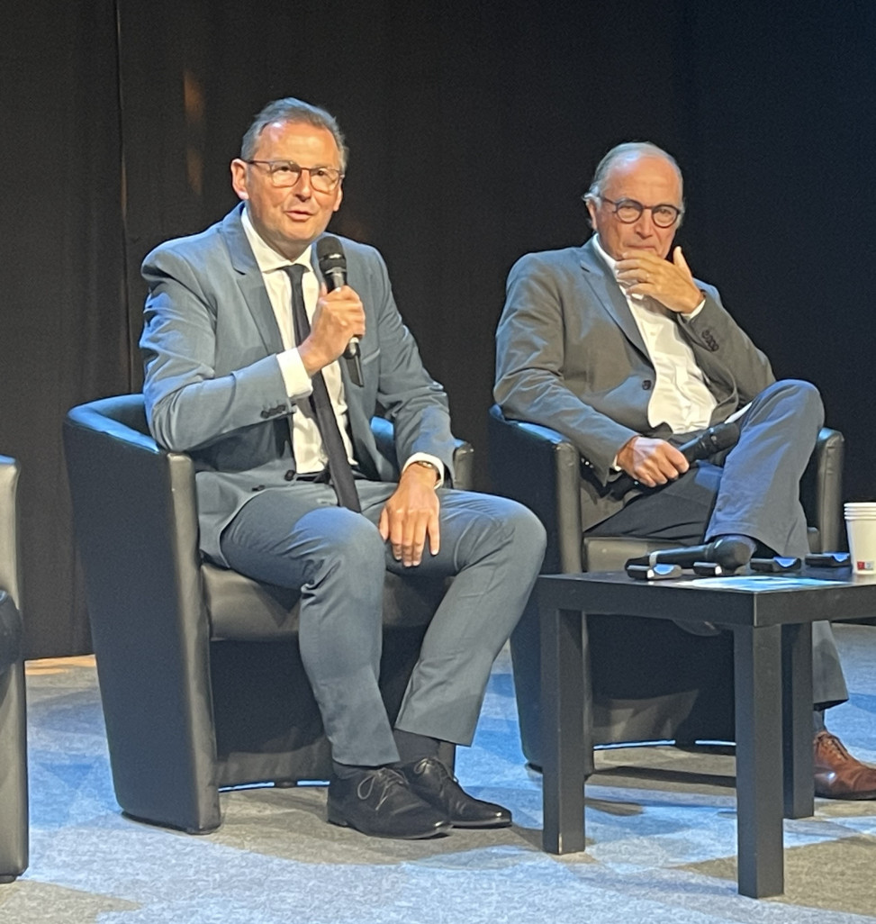 Fréderic Leturque, président de AMF62, au micro lors de la journée du récent World Forum à Arras.