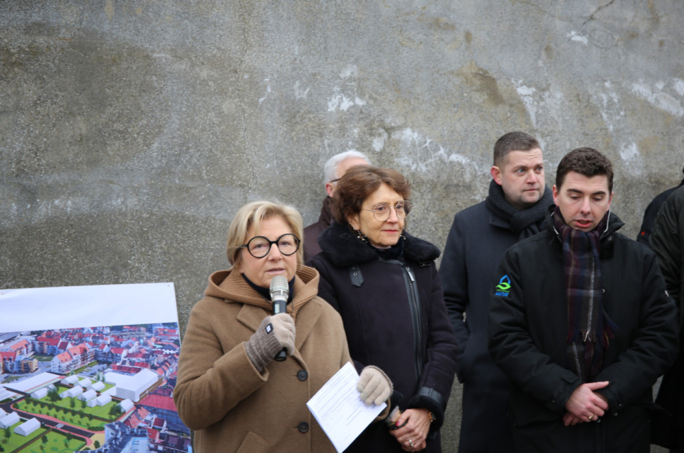 Le 17 janvier dernier, Natacha Bouchart a présenté le futur lotissement des Quatre-Coins. © Aletheia Press/M.Railane