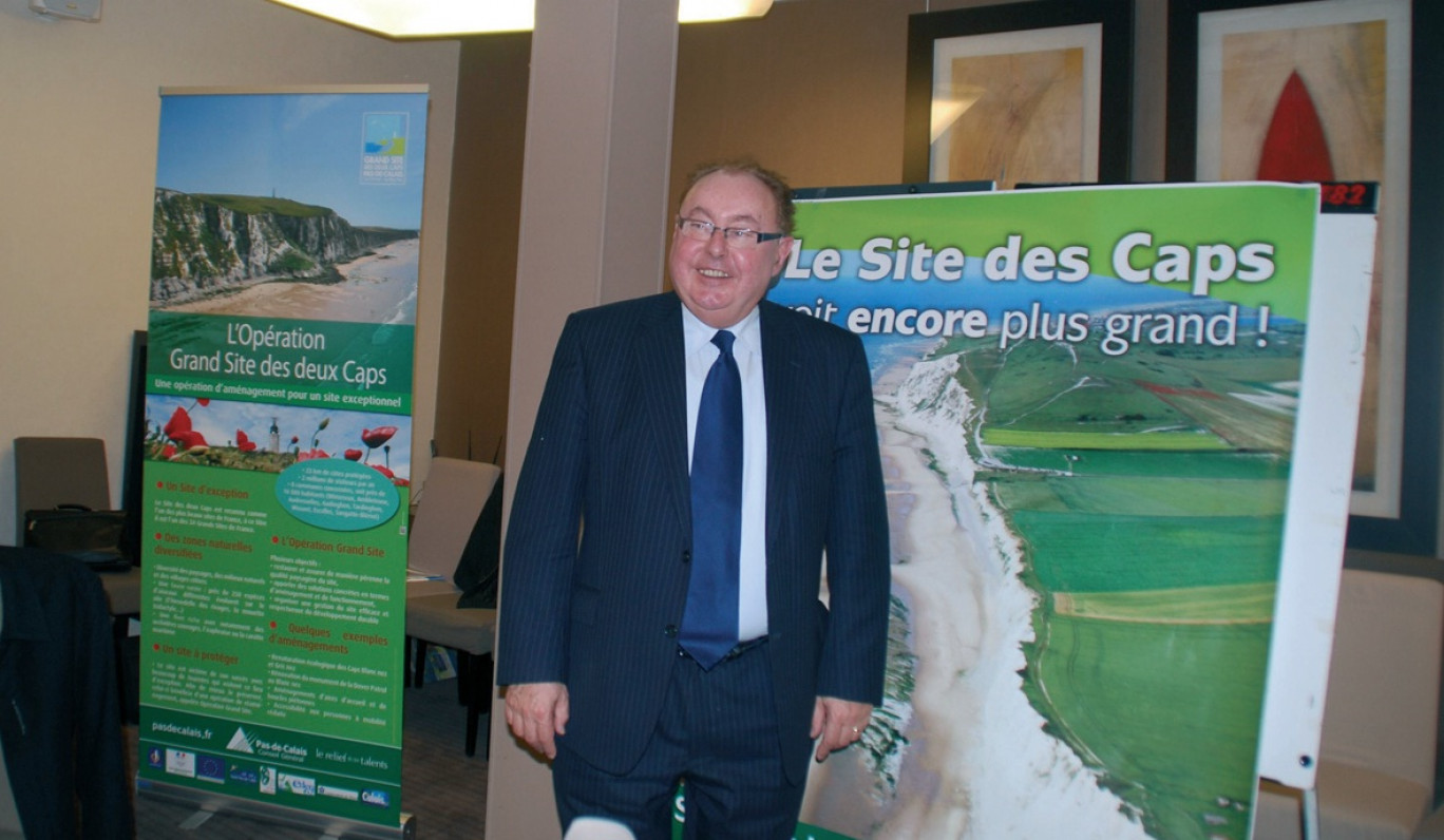 Le président du conseil général du Pas-de-Calais, Dominique Dupilet, qui s’est impliqué dans l’obtention du label Grand Site de France pour le site des Deux Caps, a été récompensé le 18 mai par une Marianne d’or.