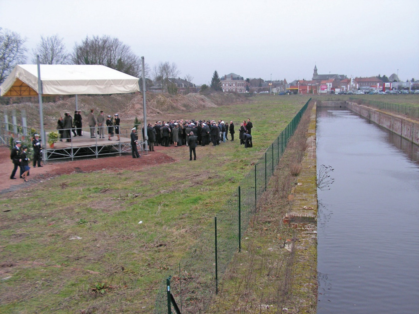 Le 9 février 2011, sur le site des anciens docks de Cambrai, la première pierre d’un Clifa – qui ne se fera pas – avait été posée par deux ministres.