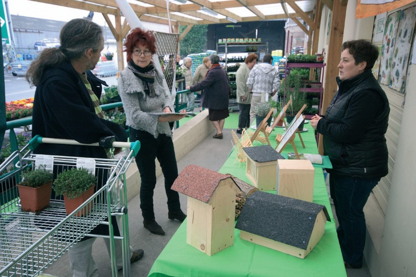 Les vendeurs des jardineries participantes s’attachent à orienter leurs clients vers des produits plus respectueux de l’environnement.
